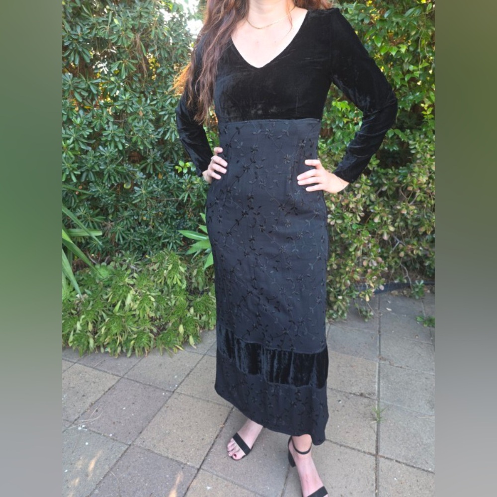 VTG Johnny Was Long Sleeve V Neck Velvet Floral Maxi Boho Dress size Medium
